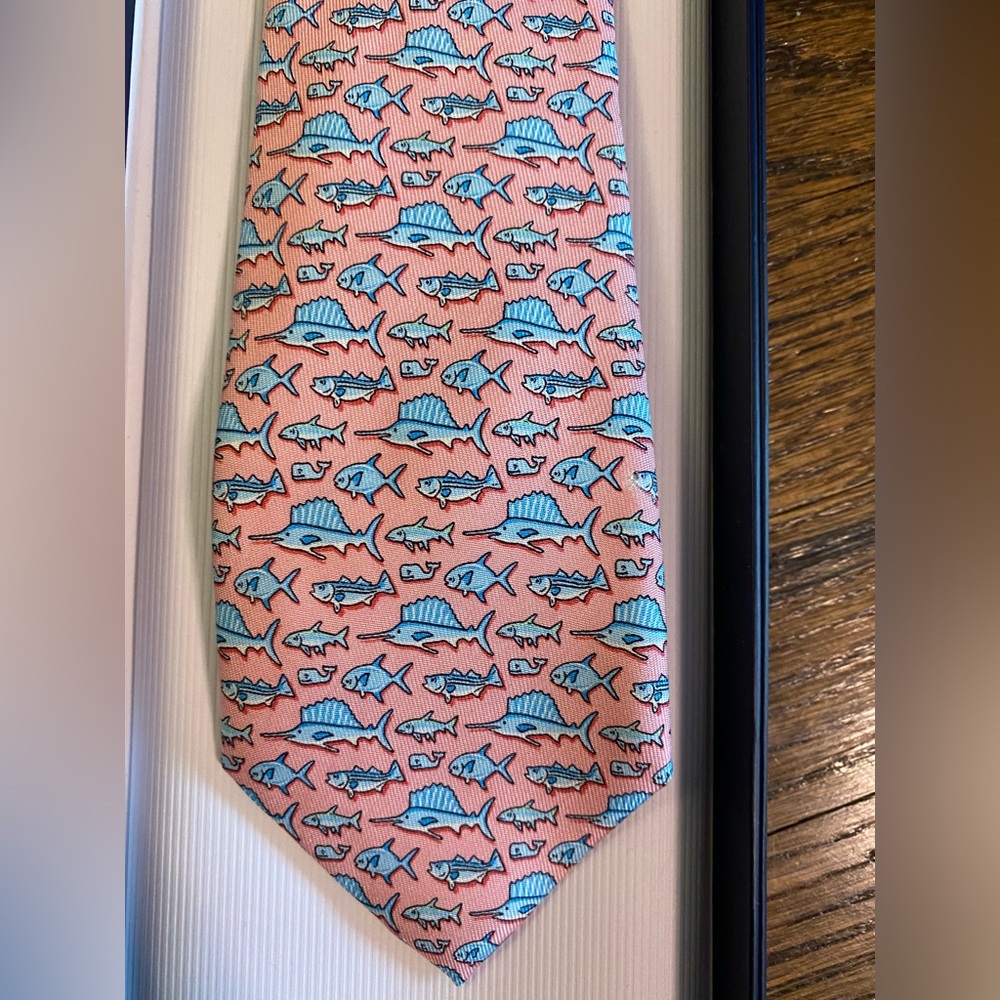 Vineyard Vines boys tie sailfish billfish marlin worn once
